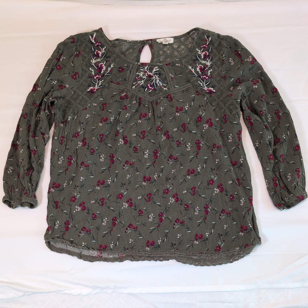 Mason & Belle Womens Embroidered Whimsical Floral Top Olive Green 3/4 Sleeves
